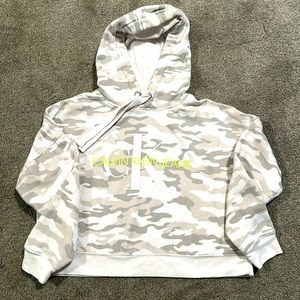 Women’s hoodie